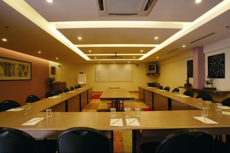 Lemon Tree Premier City Center Hotel Gurgaon Facilities photo